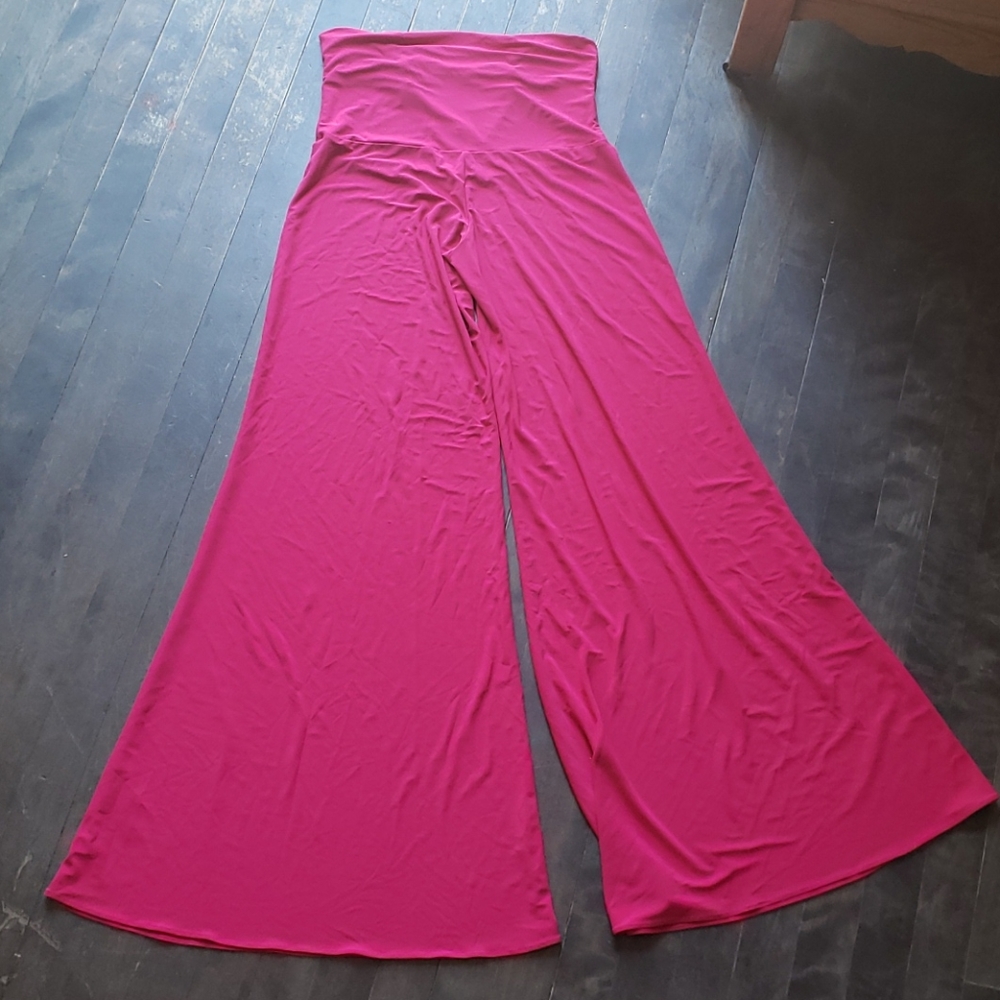 Shoe dazzle Magenta yoga pants size small